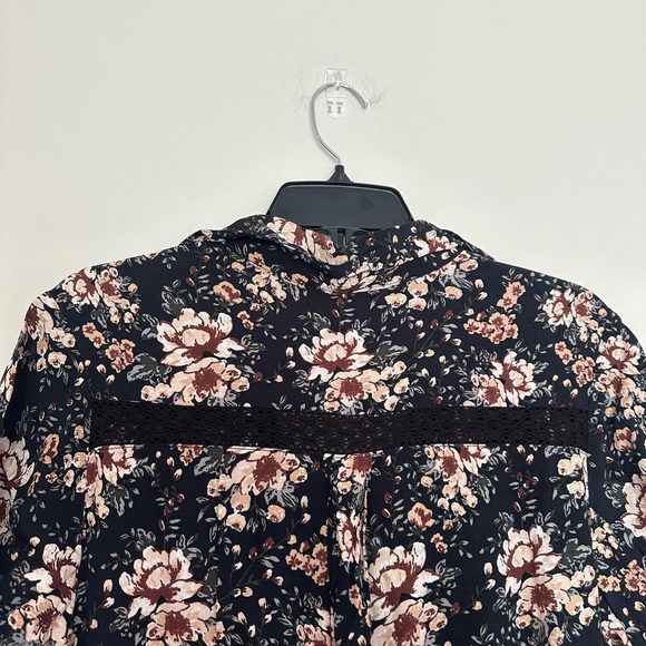 Aura Black Floral Midi Dress - Picture 5 of 5